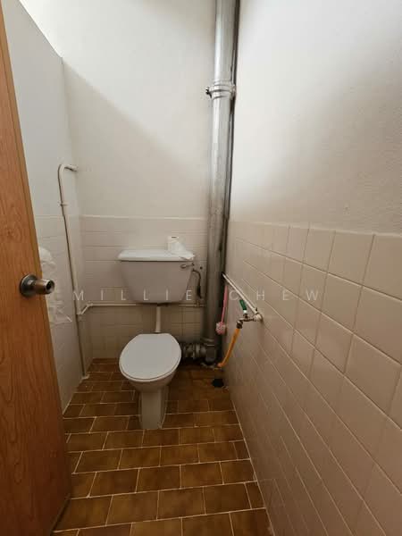 2.5-storey Terraced House for Sale in Gelugor (Penang) - Millie Chew - Bathroom - PropertyGuru.com.my