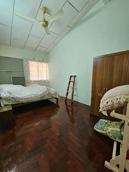 2.5-storey Terraced House for Sale in Gelugor (Penang) - Millie Chew - Bedroom - PropertyGuru.com.my