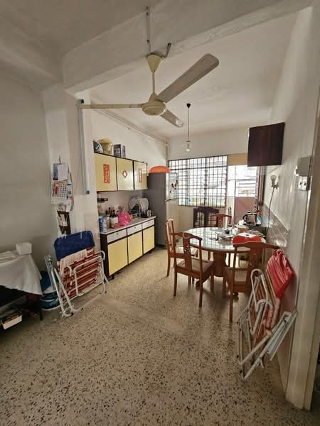 2.5-storey Terraced House for Sale in Gelugor (Penang) - Millie Chew - Kitchen - PropertyGuru.com.my