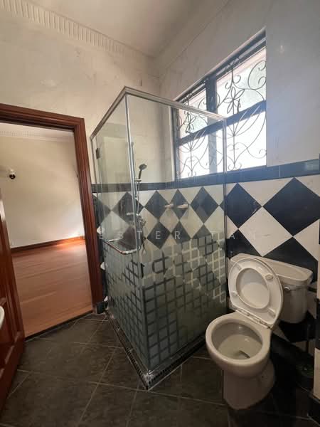 Rumah Banglo untuk Disewa di Damansara Heights (Kuala Lumpur) - Chester Tan - Bathroom - PropertyGuru.com.my