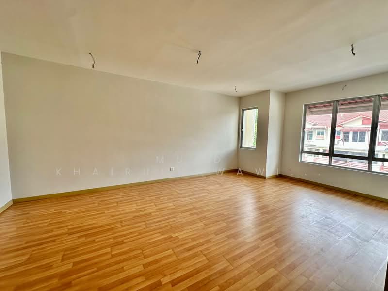 2-storey Terraced House for Sale in Denai Alam (Shah Alam) - Muhd Khairulnawawi Kamaruddin - Living Room - PropertyGuru.com.my