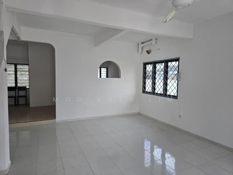 Rumah Teres 2 Tingkat untuk Dijual di Ipoh (Perak) - Moo Kuen Lim - Living Room - PropertyGuru.com.my