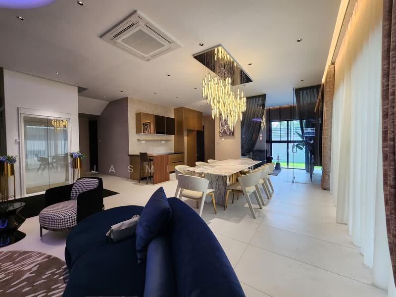 Semi-Detached House for Sale in Kuching (Sarawak) - Jasmine Tiaw - Living Room - PropertyGuru.com.my