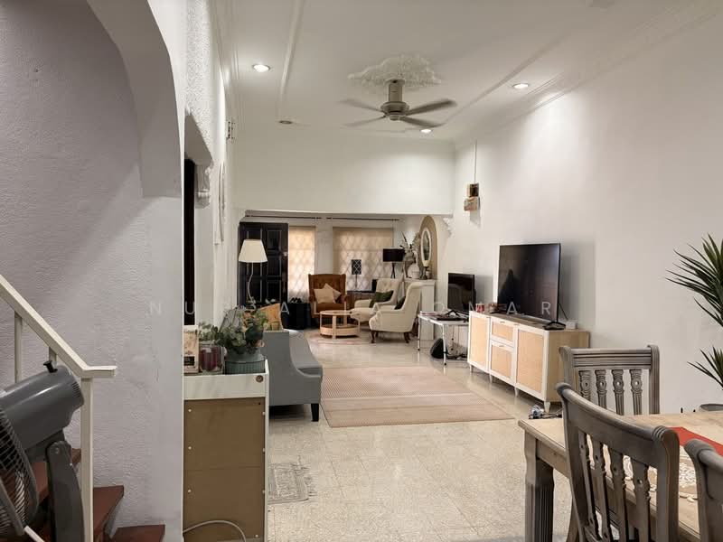 1-storey Terraced House for Sale in KL City Centre (Kuala Lumpur) - Nur Alia Omar - Living Room - PropertyGuru.com.my