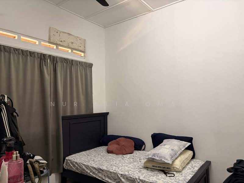 1-storey Terraced House for Sale in KL City Centre (Kuala Lumpur) - Nur Alia Omar - Bedroom - PropertyGuru.com.my