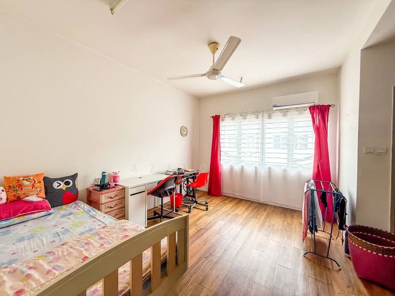 2.5-storey Terraced House for Sale in Bandar Baru Bangi (Selangor) - Azizol . - Bedroom - PropertyGuru.com.my