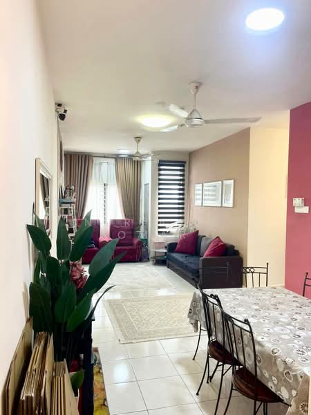 Apartment for Sale at Seri Akasia - Nur Alia Omar - Living Room - PropertyGuru.com.my