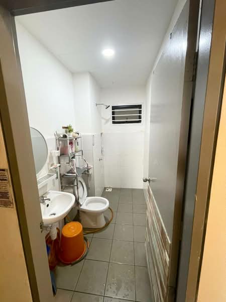 Apartment for Sale at Seri Akasia - Nur Alia Omar - Bathroom - PropertyGuru.com.my