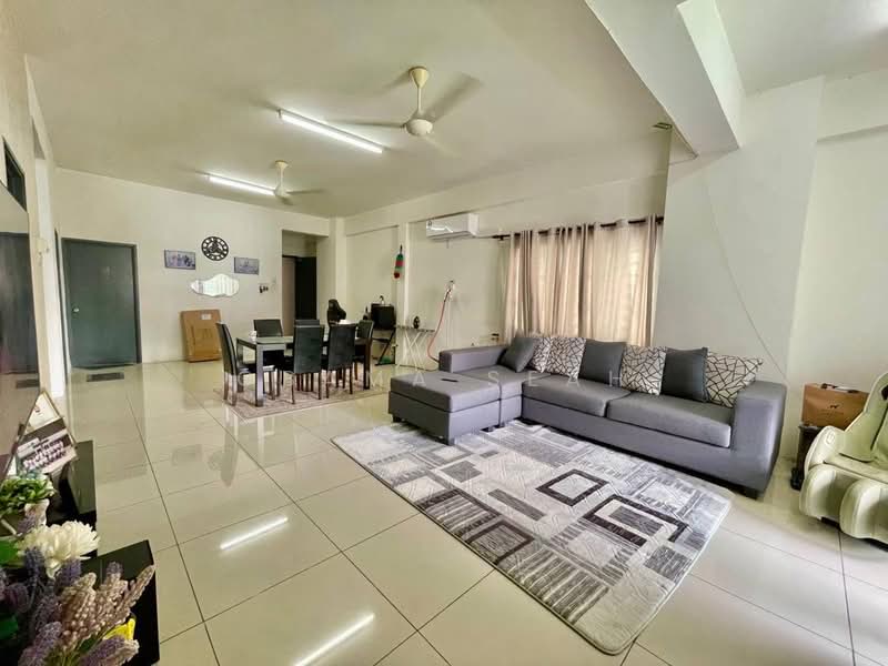 Kondominium untuk Dijual di Mahkota Garden - Obama Seah - Living Room - PropertyGuru.com.my
