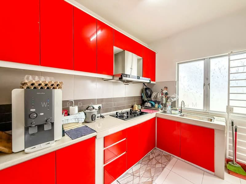 2.5-storey Terraced House for Sale in Bandar Baru Bangi (Selangor) - Wardatu Zamzam - Kitchen - PropertyGuru.com.my