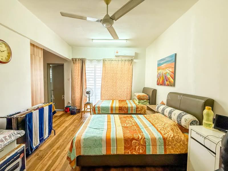 2.5-storey Terraced House for Sale in Bandar Baru Bangi (Selangor) - Wardatu Zamzam - Bedroom - PropertyGuru.com.my