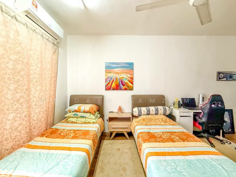 2.5-storey Terraced House for Sale in Bandar Baru Bangi (Selangor) - Wardatu Zamzam - Bedroom - PropertyGuru.com.my