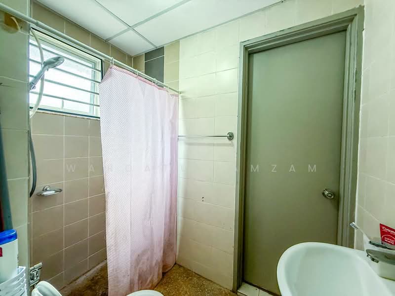 2.5-storey Terraced House for Sale in Bandar Baru Bangi (Selangor) - Wardatu Zamzam - Bathroom - PropertyGuru.com.my