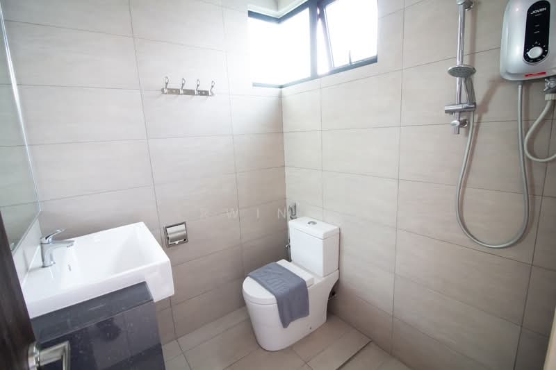 Servis Apartment untuk Dijual di Tropical Villa - Kerwin Ang - Bathroom - PropertyGuru.com.my