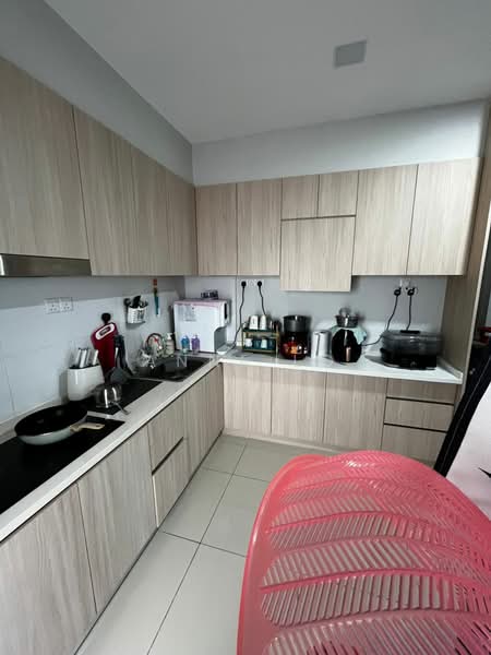 Service Residence for Sale at Veranda Residence - Anne Lo - Kitchen - PropertyGuru.com.my