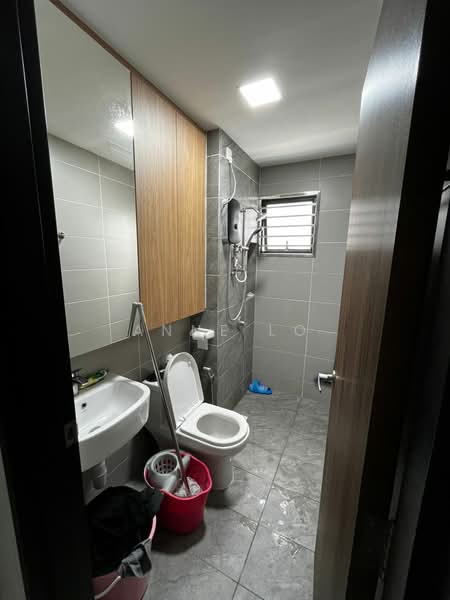 Service Residence for Sale at Veranda Residence - Anne Lo - Bathroom - PropertyGuru.com.my