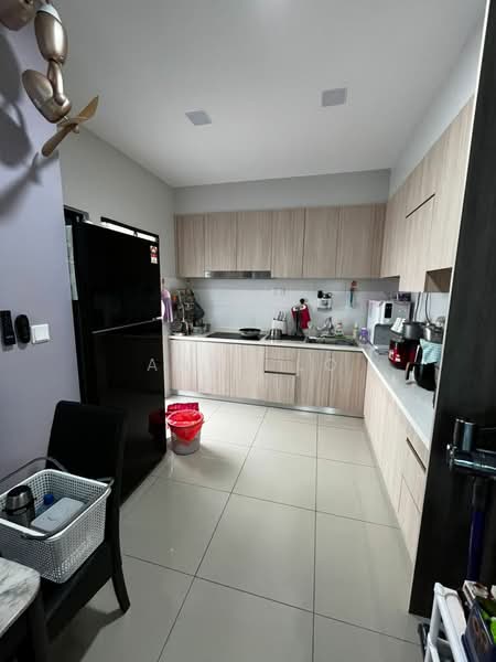Service Residence for Sale at Veranda Residence - Anne Lo - Kitchen - PropertyGuru.com.my
