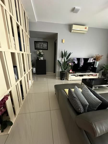 Kondominium untuk Disewa di Seri Riana Residence - Tris Jong - Living Room - PropertyGuru.com.my