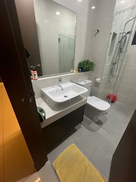 Kondominium untuk Dijual di Waltz Residences - Yeak Ki Hiew - Bathroom - PropertyGuru.com.my