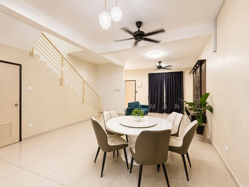 Rumah Teres 2 Tingkat untuk Dijual di Bandar Layangkasa (Pasir Gudang) - Sufi Norman - Living Room - PropertyGuru.com.my