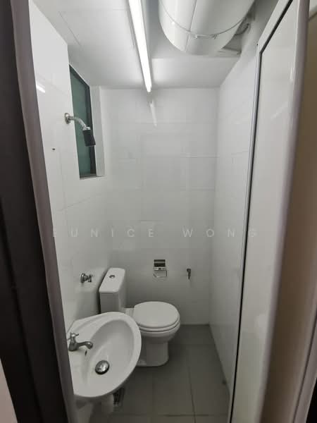 Apartment for Rent at Ponderosa Lakeside Apartment - Eunice Wong - Bathroom - PropertyGuru.com.my