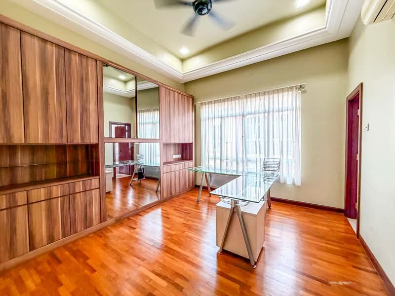 Bungalow for Sale in Setia Eco Park (Setia Alam) - Iqbal Rafei - Study - PropertyGuru.com.my