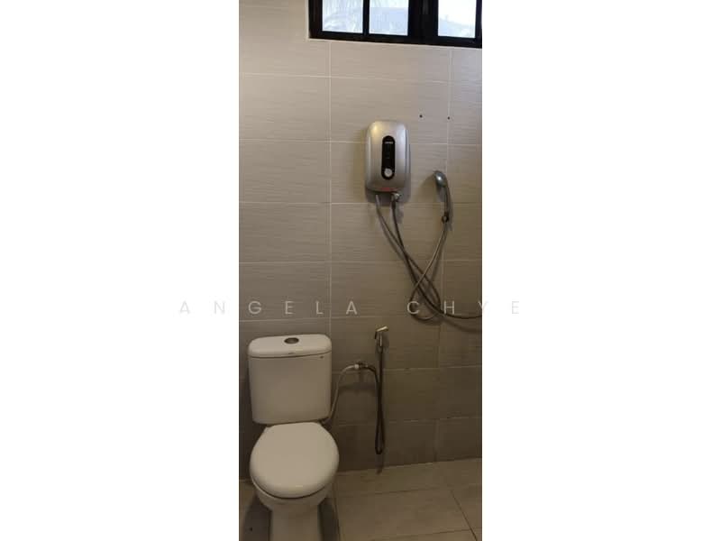 Rumah Banglo untuk Disewa di Senai (Kulai) - Angela Chye - Bathroom - PropertyGuru.com.my