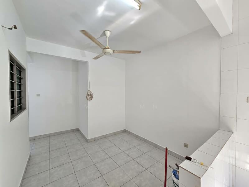 1-storey Terraced House for Sale in Bandar Bukit Raja (Klang) - Muin Mn - Interior - PropertyGuru.com.my