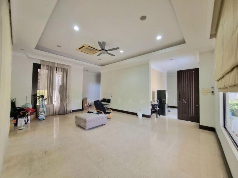 Bungalow House untuk Dijual di Kayangan Heights (Shah Alam) - Adzura Zamedin - Living Room - PropertyGuru.com.my