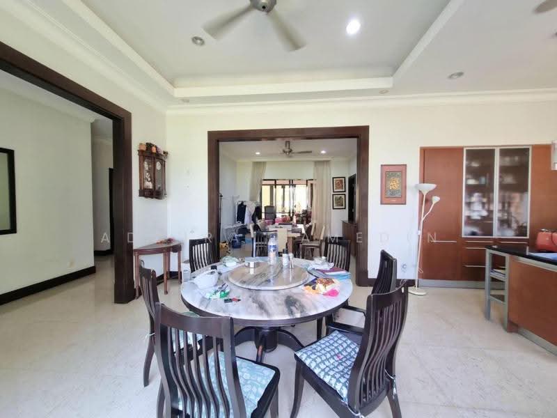 Bungalow House untuk Dijual di Kayangan Heights (Shah Alam) - Adzura Zamedin - Dining Room - PropertyGuru.com.my