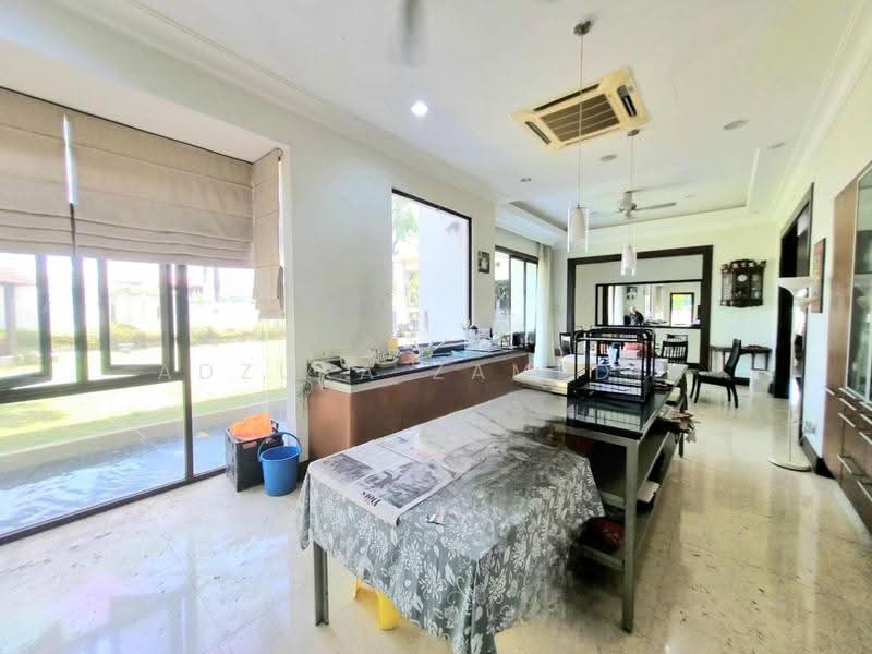 Bungalow House untuk Dijual di Kayangan Heights (Shah Alam) - Adzura Zamedin - Kitchen - PropertyGuru.com.my