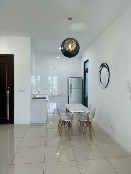 Condominium for Rent at Queens Residences Q2 @ Queens Waterfront - Annie Tan - Kitchen - PropertyGuru.com.my
