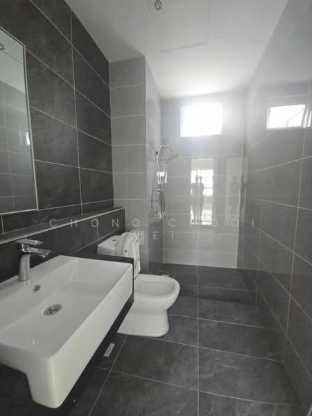 Condominium for Sale at Lucerne Residences - Chong Chooi Wei - Bathroom - PropertyGuru.com.my