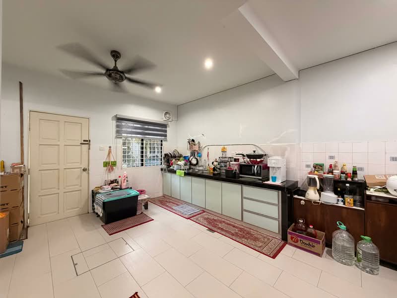 Rumah Teres 2 Tingkat untuk Dijual di Usj 1 (Subang Jaya) - Sazuan Samat - Kitchen - PropertyGuru.com.my