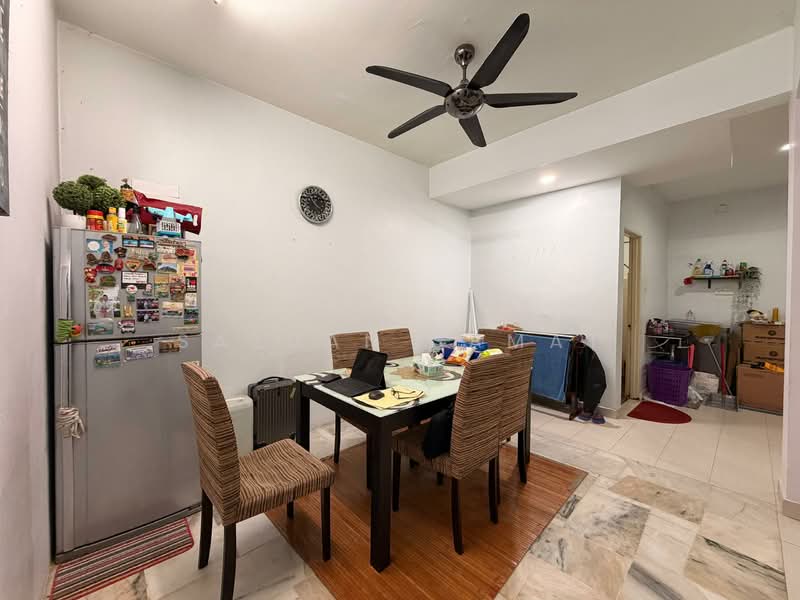 Rumah Teres 2 Tingkat untuk Dijual di Usj 1 (Subang Jaya) - Sazuan Samat - Dining Room - PropertyGuru.com.my