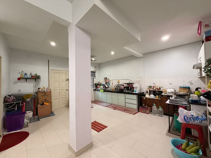 Rumah Teres 2 Tingkat untuk Dijual di Usj 1 (Subang Jaya) - Sazuan Samat - Kitchen - PropertyGuru.com.my