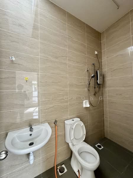 Semi-Detached House for Sale in Taman Klebang Perdana (Chemor) - Levi Chong - Bathroom - PropertyGuru.com.my