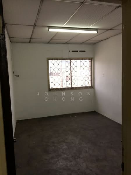 Shop for Rent in Taman Tasek (Johor Bahru) - Johnson Chong - Interior - PropertyGuru.com.my