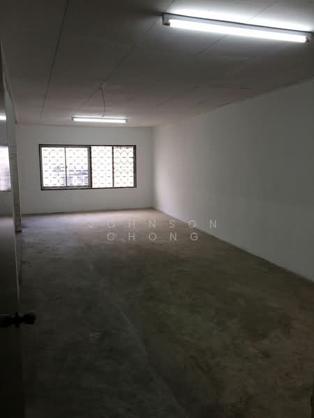 Shop for Rent in Taman Tasek (Johor Bahru) - Johnson Chong - Interior - PropertyGuru.com.my