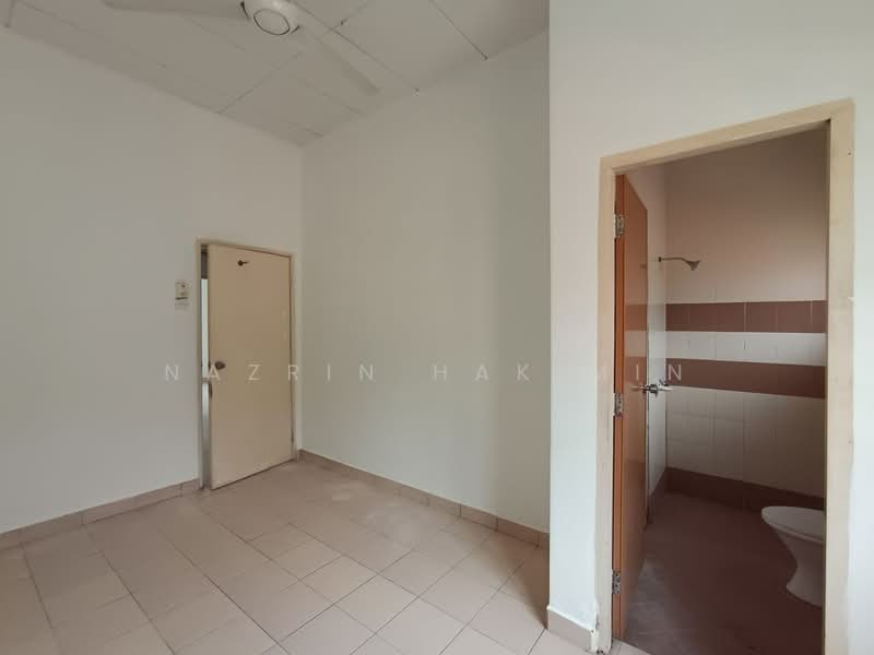 2-storey Terraced House for Sale in Kota Puteri (Batu Arang) - Nazrin Hakimin - Interior - PropertyGuru.com.my