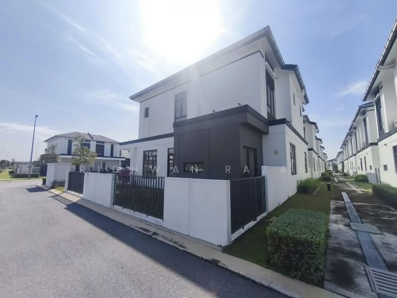 Rumah Teres untuk Dijual di Eco Grandeur (Puncak Alam) - Ridhwan Razak - Exterior - PropertyGuru.com.my