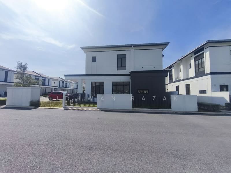 Rumah Teres untuk Dijual di Eco Grandeur (Puncak Alam) - Ridhwan Razak - Exterior - PropertyGuru.com.my