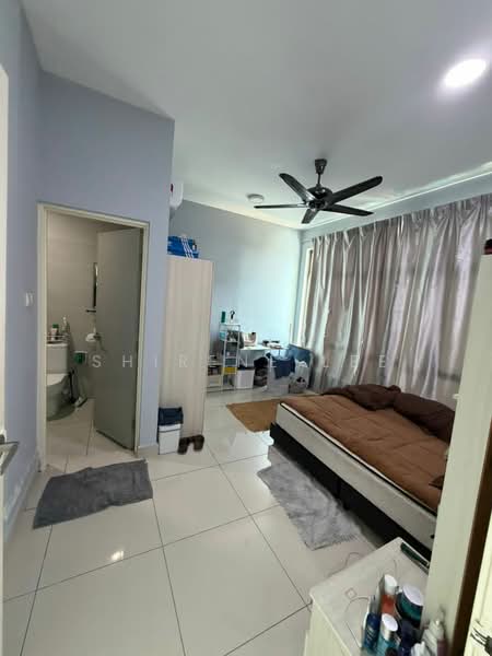 2-storey Terraced House for Sale in Taman Seri Austin (Tebrau) - Shirene Lee - Bedroom - PropertyGuru.com.my