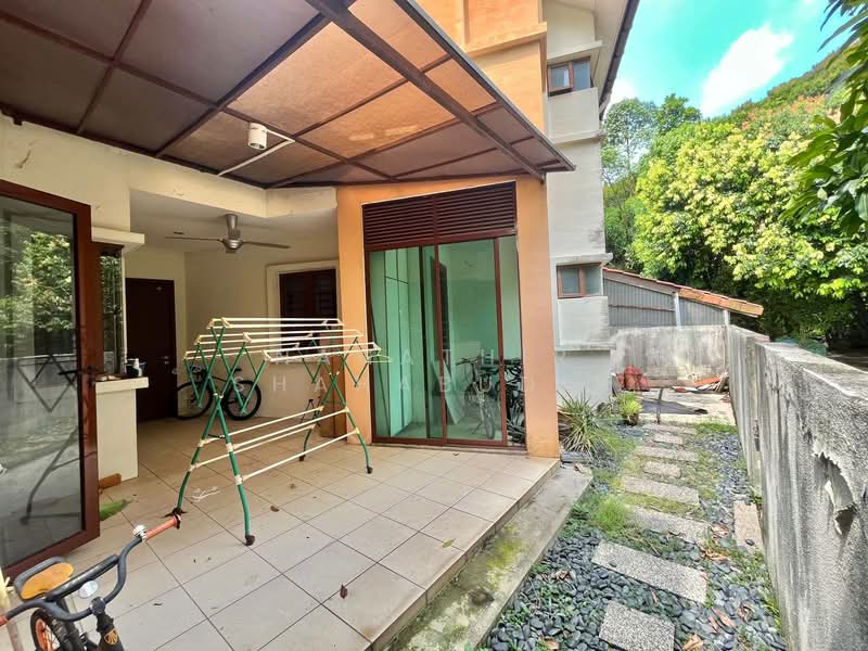 2-storey Terraced House for Sale in Bukit Jelutong (Shah Alam) - Nahathir Shahabudin - Exterior - PropertyGuru.com.my