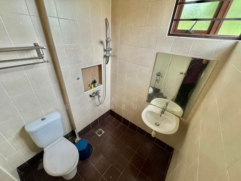 2-storey Terraced House for Sale in Bukit Jelutong (Shah Alam) - Nahathir Shahabudin - Bathroom - PropertyGuru.com.my
