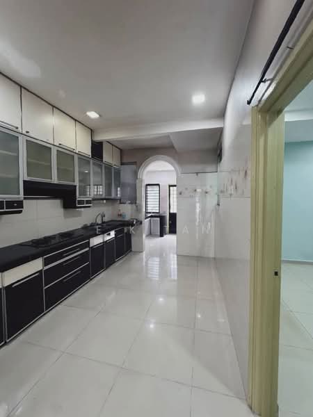 2-storey Terraced House for Sale in Bandar Seri Alam (Masai) - E.K Tan - Kitchen - PropertyGuru.com.my