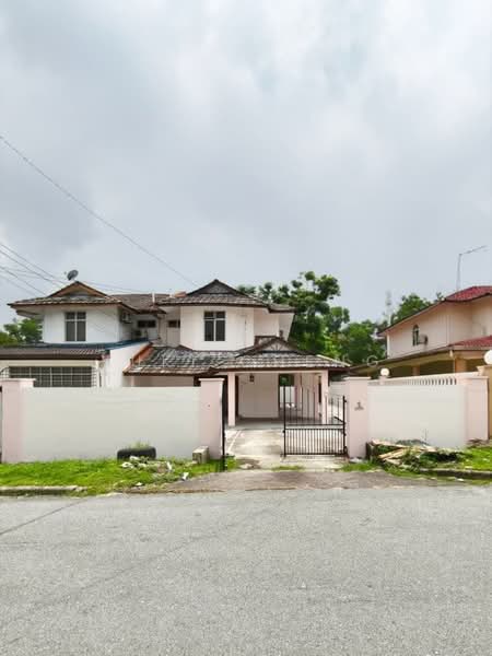 Semi-Detached House for Sale in Taman Bukit Kempas (Tampoi) - Yuki Cheng - Exterior - PropertyGuru.com.my