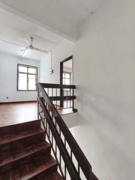 Semi-Detached House for Sale in Taman Bukit Kempas (Tampoi) - Yuki Cheng - Interior - PropertyGuru.com.my