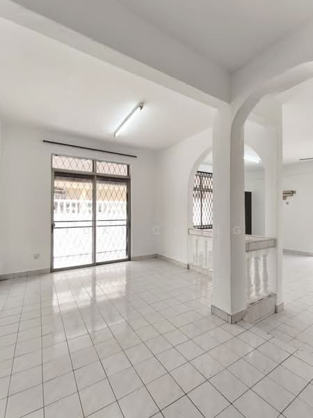 Semi-Detached House for Sale in Taman Bukit Kempas (Tampoi) - Yuki Cheng - Interior - PropertyGuru.com.my