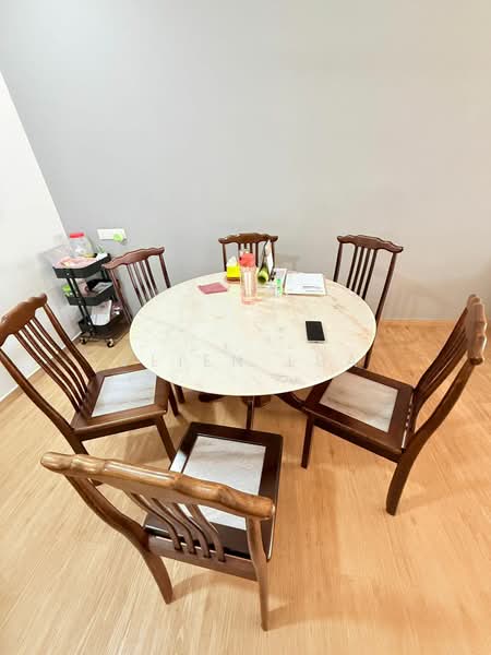 Rumah Teres 2 Tingkat untuk Dijual di Setia Tropika (Johor Bahru) - Vlien Lua - Dining Room - PropertyGuru.com.my